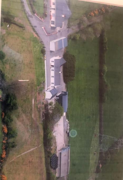 Cheerful 3 Bedroom Country Farm House Ennis Exterior foto